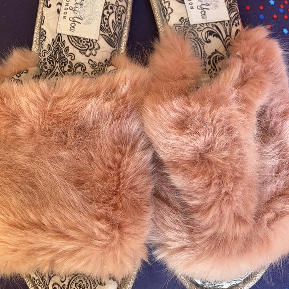 Pretty You slippers, size XL (9.5-10.5) super cute - Picture 7 of 7